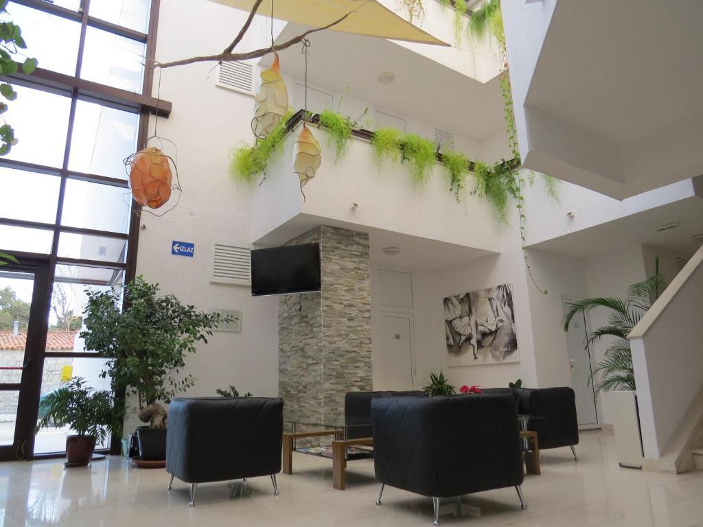 Hotel Ballet School Kaštela Exteriör bild