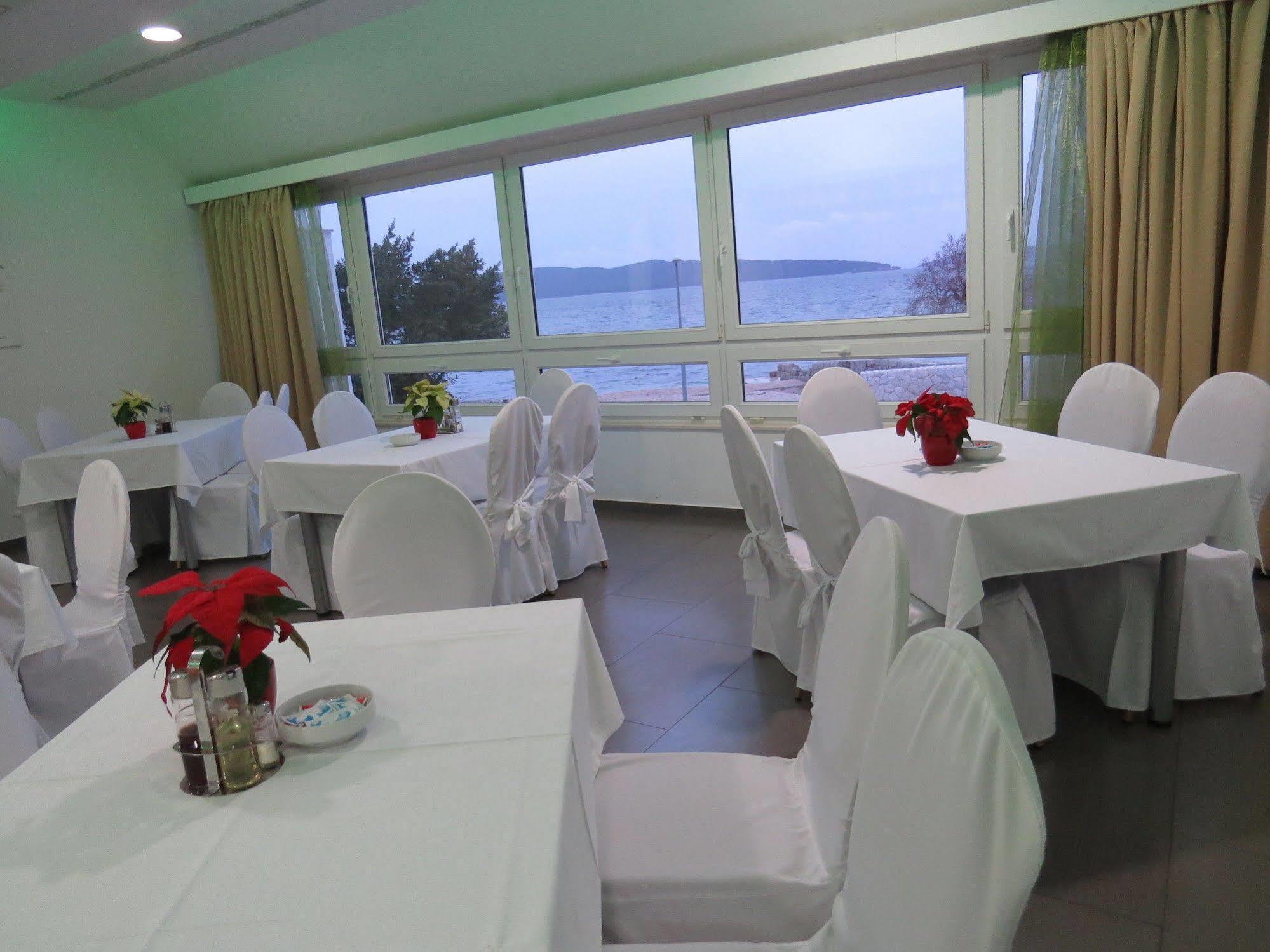 Hotel Ballet School Kaštela Exteriör bild